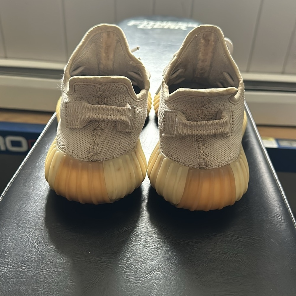Yeezy boost- size 7 - Picture 6 of 9